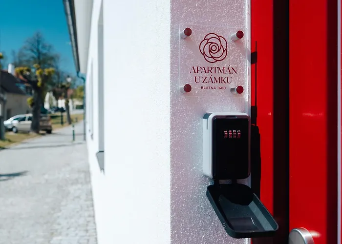 Apartman U Zamku - Apartment By The Castle